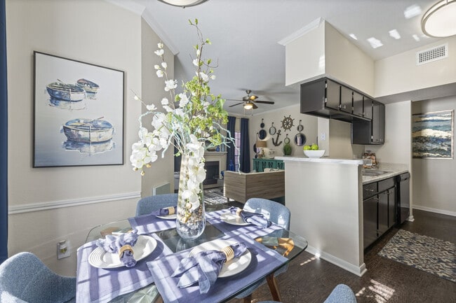 Photo - The Reston Apartments