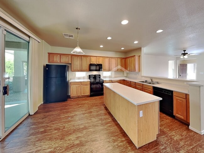 Photo - 8802 Salvestrin Point Ave