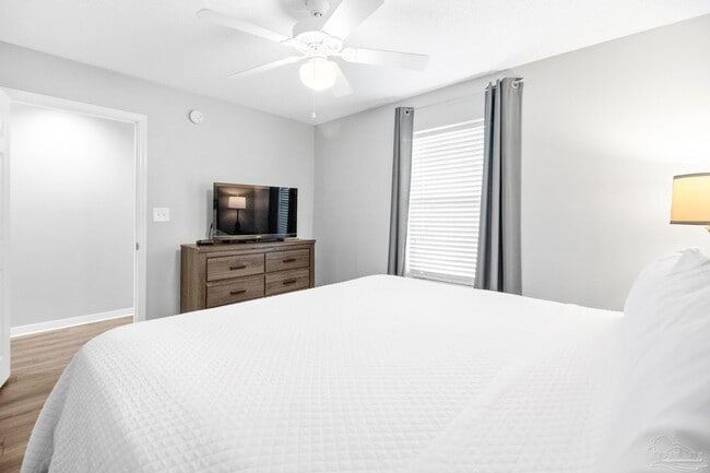 Photo - 13351 Johnson Beach Rd Unit 106E