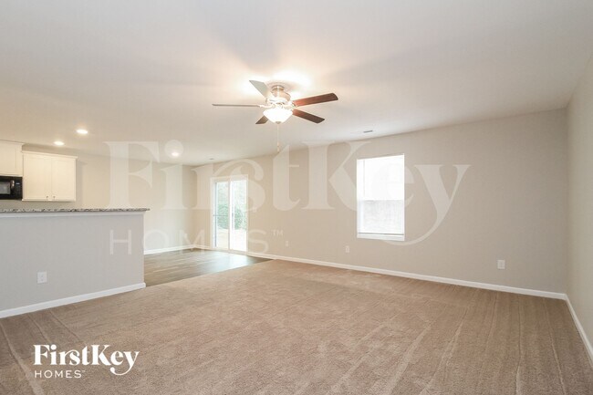 Photo - 274 Kendall Dr