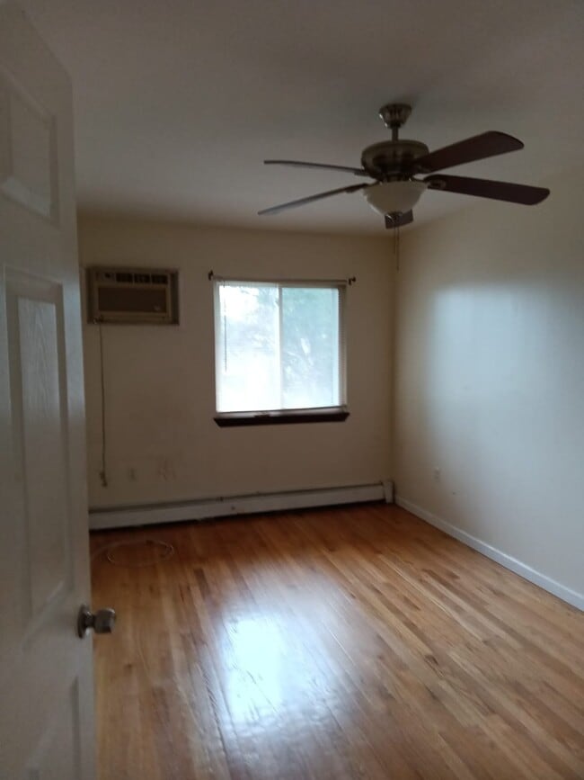 Photo - 1038 E 217th St Unit 2nd fl
