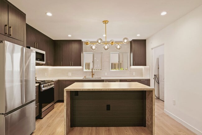 Photo - 751 N Alfred St Unit 751 1/2