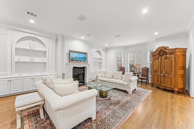 Photo - 2222 Nantucket Dr