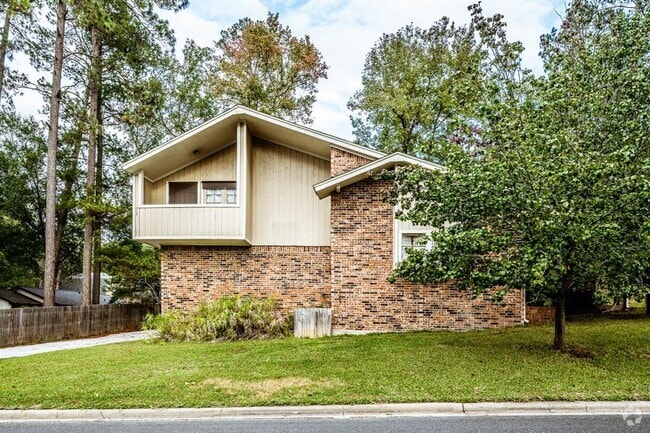 Building Photo - 422 River Oaks Dr Rental