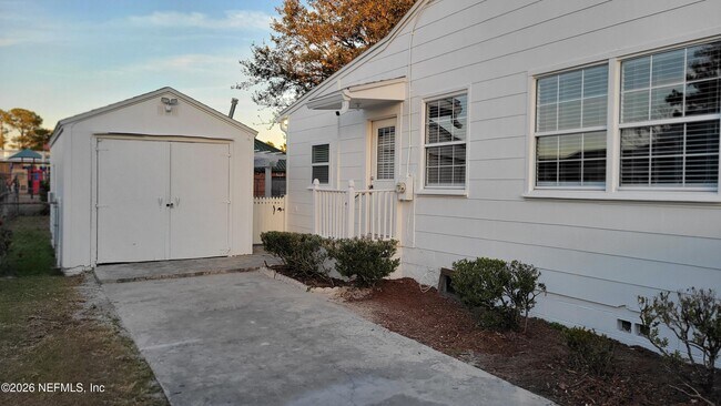 Photo - 4625 Riverdale Rd