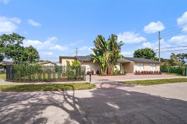 Photo - 6701 SW 49th Terrace