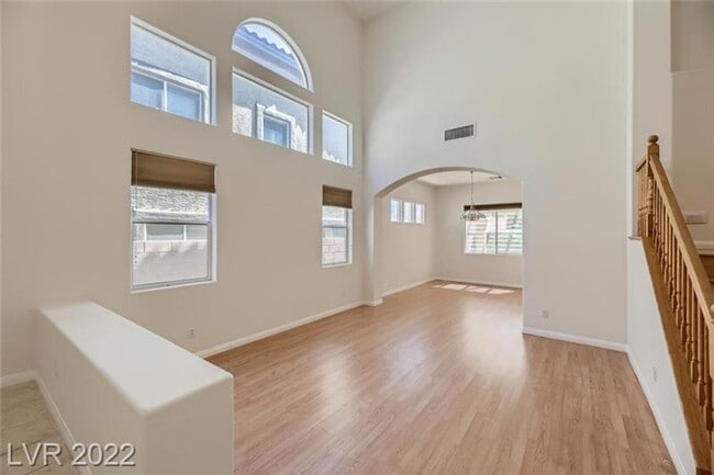 Photo - Summerlin Stunner