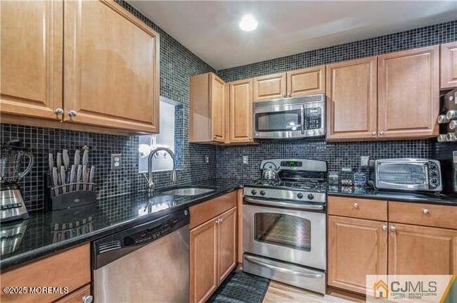 Photo - 115 Chariot Ct