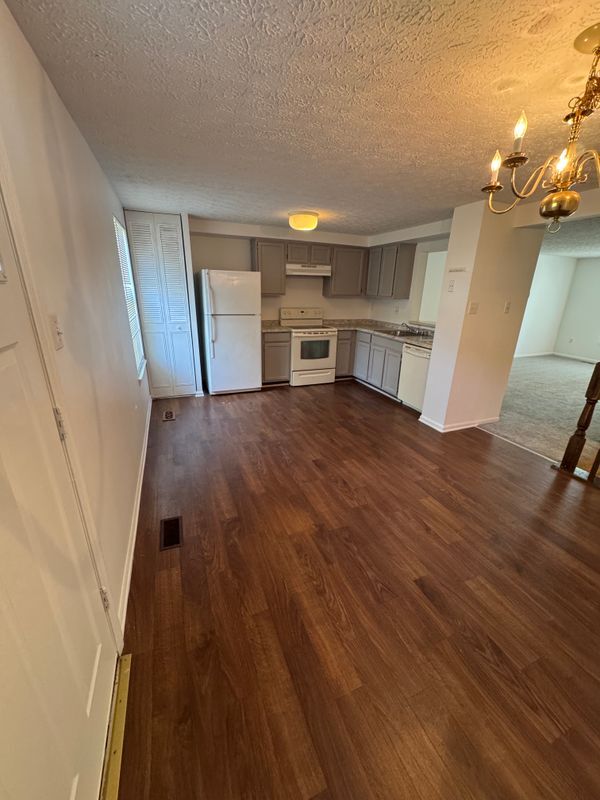 Photo - 9730 Red Clover Ct