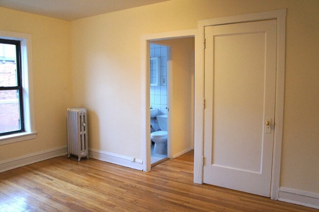 Photo - Schubert Square