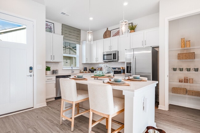 Yardly Mount Dora apartments — community photo