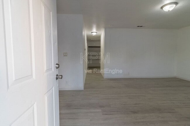 Photo - 2214 Cherokee Rd