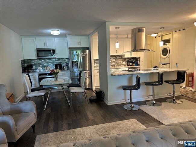Building Photo - 200 Grand Cove Way Unit 4B N Rental