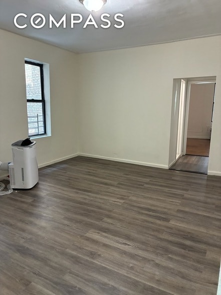 Building Photo - 2755 Reservoir Ave Rental
