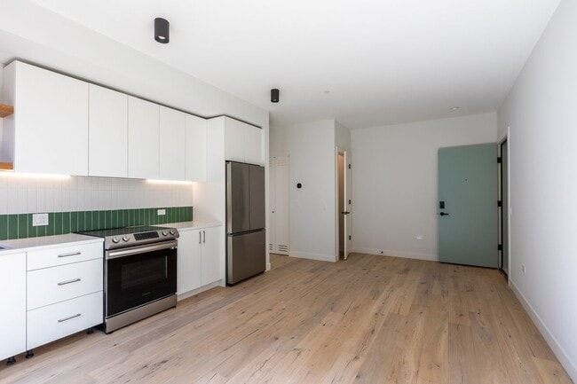 Photo - 1700 Oak Ave Unidad 202