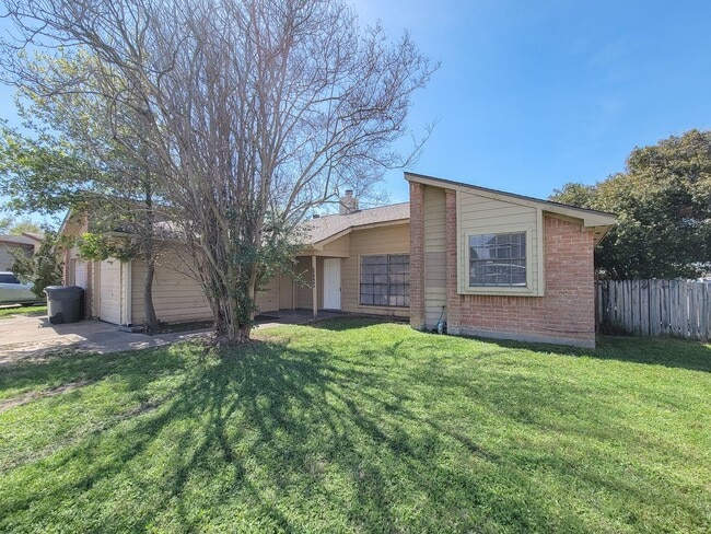 Photo - NICE 3 BEDROOM 2 BATH DUPLEX IN CYPRESS AREA