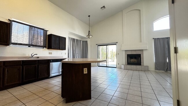 Photo - Eastside (Broadway and Houghton) 4 bedroom...