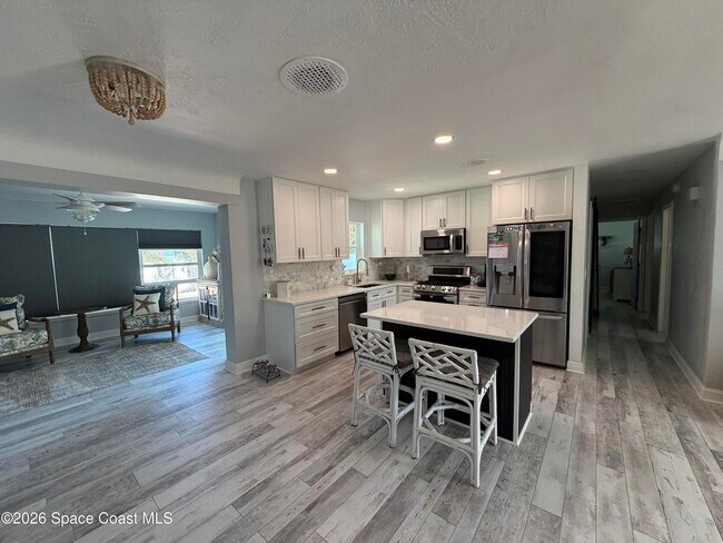 Photo - 209 SE 3rd St