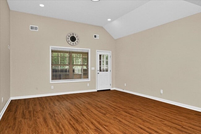 Photo - 3 Bedroom, 2 Bath home.