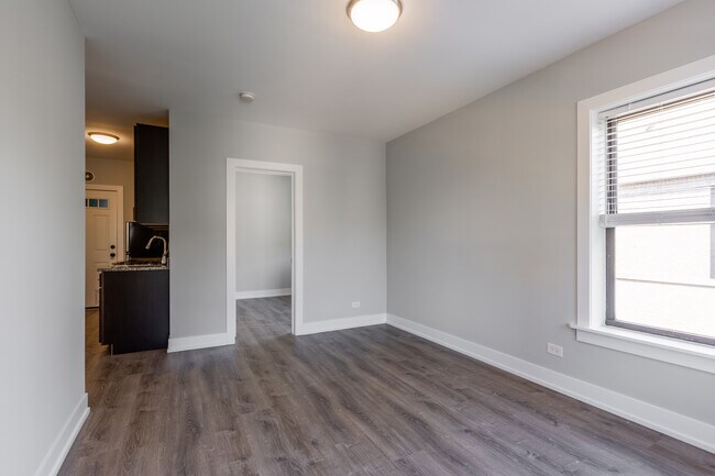 705 W Brompton Ave Unit 3