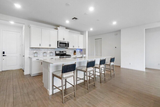 Photo - 1406 Arrowhead Point Rd