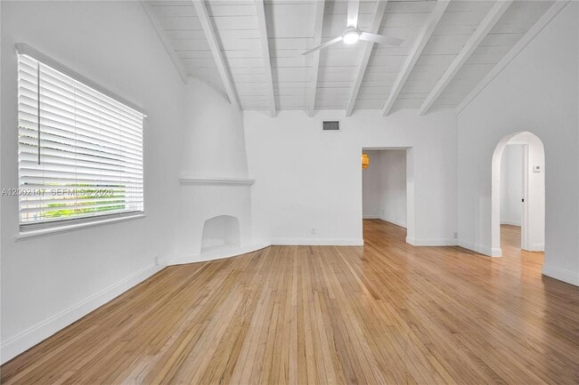 Photo - 429 NE 73rd St