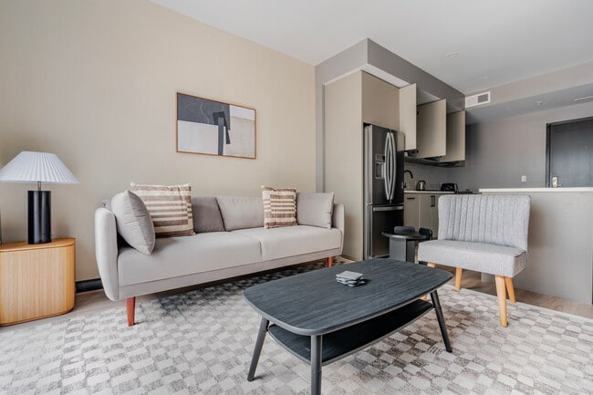 Photo - 1313 L St NW Unidad FL6-ID1243