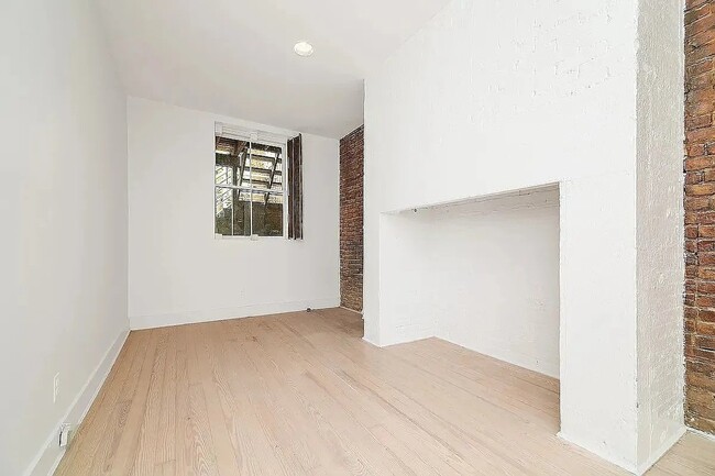 318 W 14th St Unidad 1D