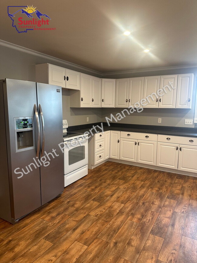 Photo - Charming Country Home with Bonus Room and ...