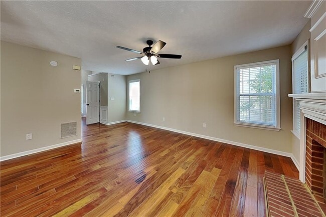 Photo - 1045 Winthrope Chase Dr