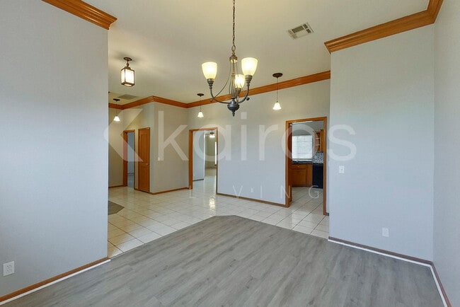 Photo - 3101 NE 130th St