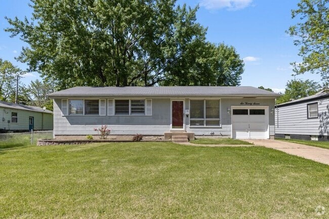 Building Photo - 627 Haddock Dr Rental