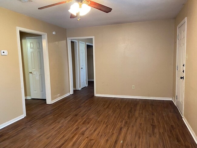 Photo - 2 BEDROOM, 2 BATH CENTRAL BELTON