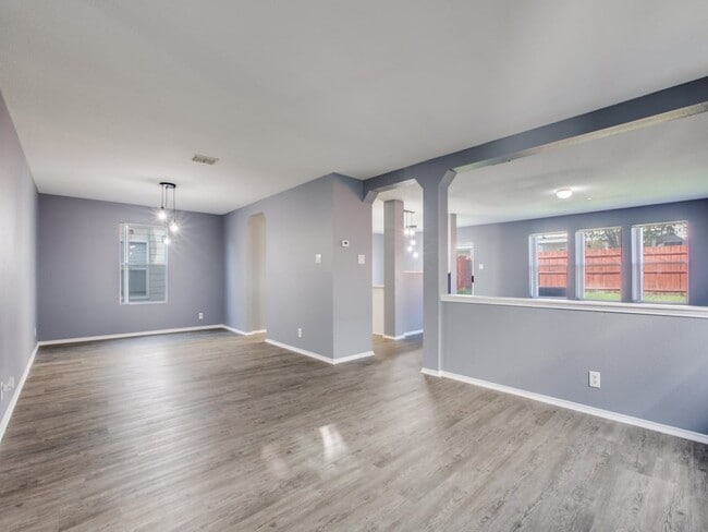 Photo - 307 Quince Flower