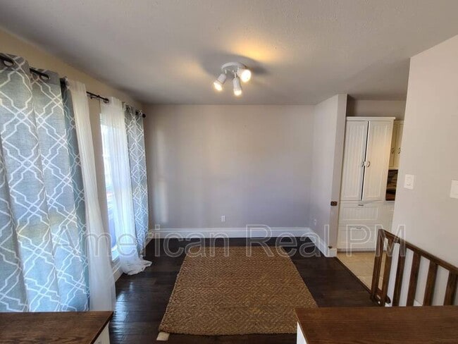 Photo - 3818 Mediterranean St