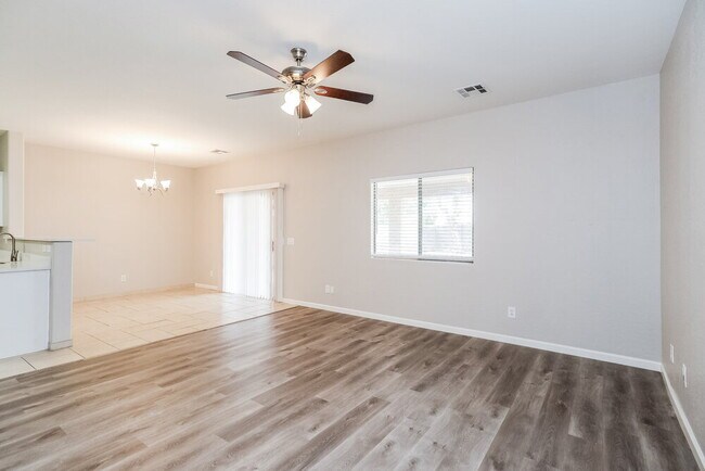 40164 N Thoroughbred Way