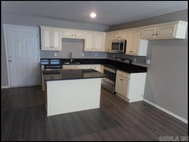 Photo - 9 Kirkland St