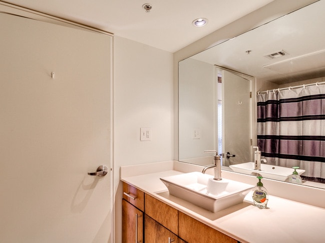 Photo - 1209 N Harvey Ave