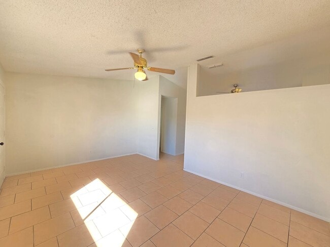 Photo - 2 Bed 1 Bath Spacious Apartment in Mesa
