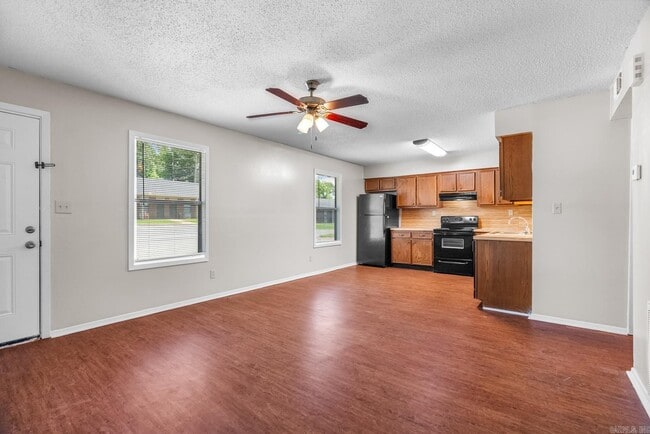 Photo - 151 Summerwood Dr