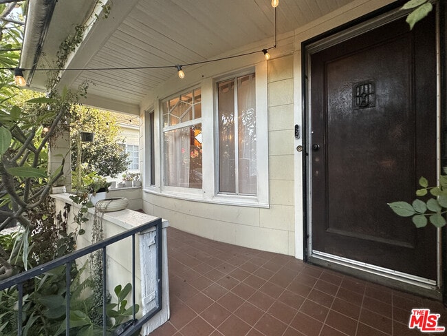 Building Photo - 437 S Ave 20 Rental