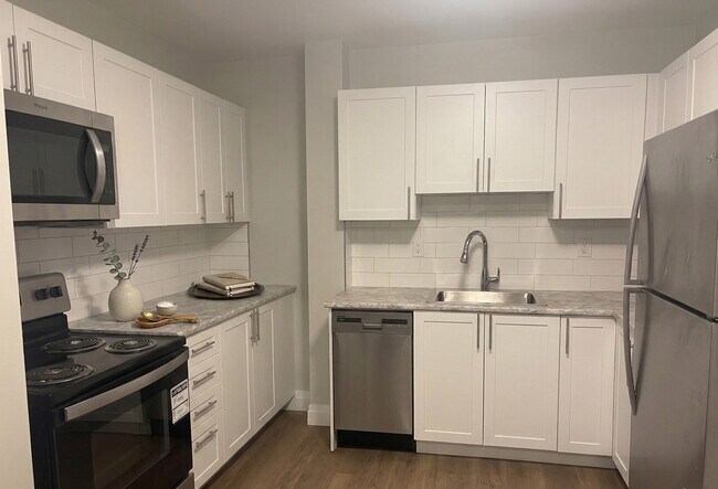 Photo - Inverness Apartments