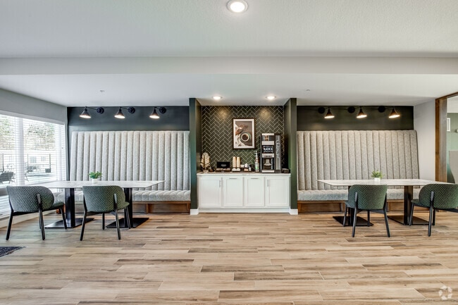 Lobby Lounge and Coffee Bar