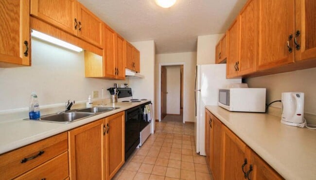 Photo - 127 & 157 Biggs Street