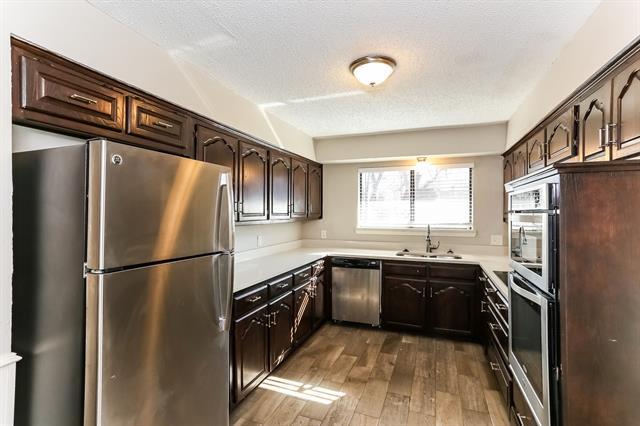 Photo - 330 Cedar Creek Dr