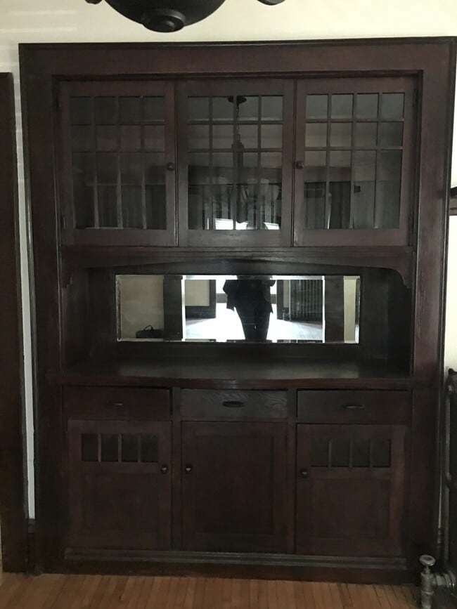 Dining room built-in