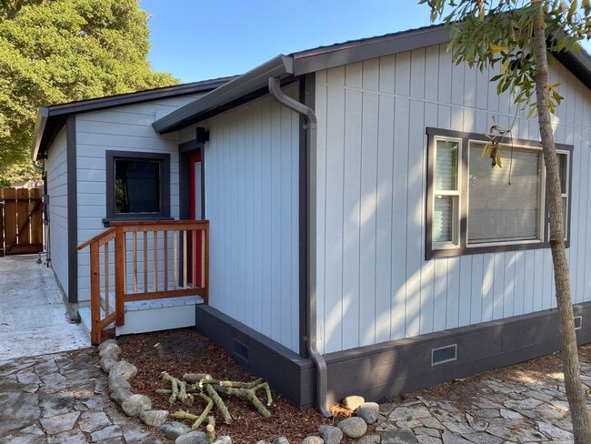 Photo - crock708 Unit 708-A