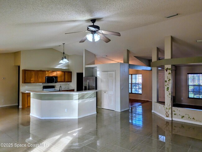 Photo - 6130 Meghan Dr