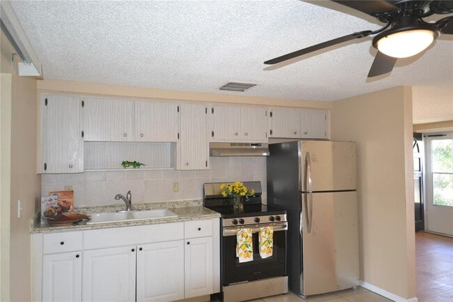 Photo - 2143 Chatlin Rd