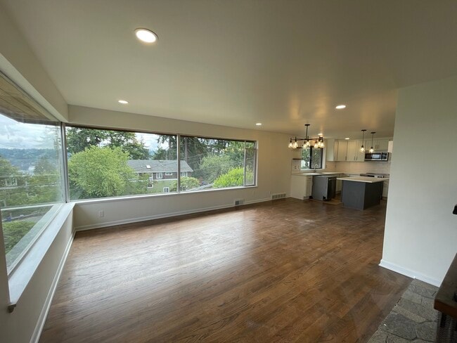 Photo - 14559 37th Ave NE